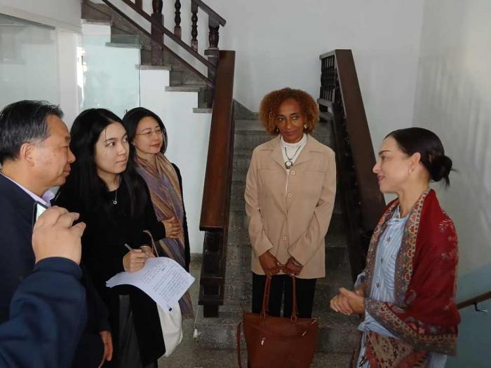 delegación china en el BNC