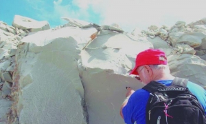 Estas capas rocosas existentes en el Mariel están vinculadas al impacto del meteorito de Chicxulub hace 66 millones de años. FOTO: CORTESÍA DEL ENTREVISTADO