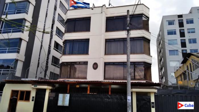 gobierno del Ecuador hacia su representación diplomática