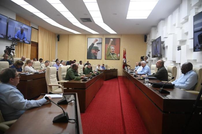 Informa Díaz-Canel sobre diálogo Cuba-EE.UU.