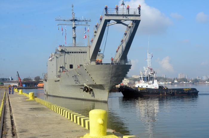 Buque con donacion humanitaria del pueblo de Mexico al pueblo de Cuba.