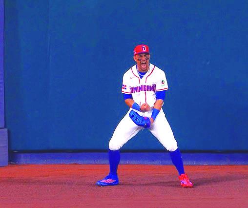 Julio Rodríguez le robó un jonrón a Aaron Judge. Foto: Captura de video