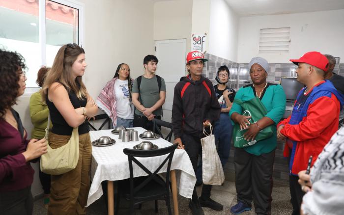 Recorrido del Convoy de Estados Unidos por la barriada de la Timba-consejo vedado