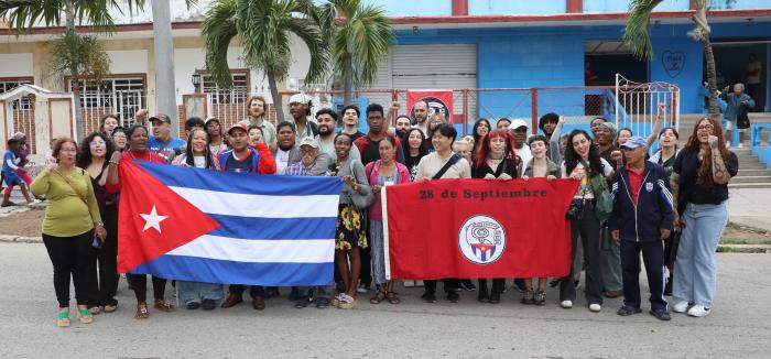 Recorrido del Convoy de Estados Unidos por la barriada de la Timba-consejo vedado