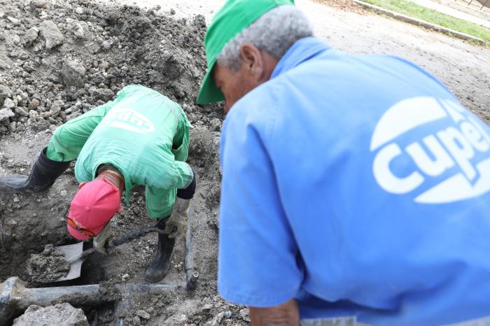 Primero se requiere gasifi car a los clientes que se encuentran sobre la red con contratos paralizados de las
gasificaciones anteriores. FOTOS: DUNIA ÁLVAREZ PALACIOS