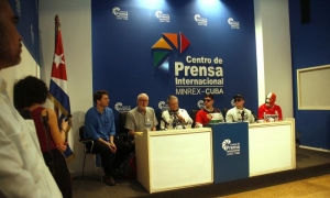 Conferencia de prensa de Nuestra América, Convoy por Cuba, de ayuda solidaria en los momentos en que EEUU arrecia su guerra económica contra Cuba.