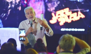 Jorge Gómez, el director fundador del grupo Moncada, Conferencia de Prensa de la 35 edición del Festival de Jazz Plaza 2020, en el Hotel Nacional