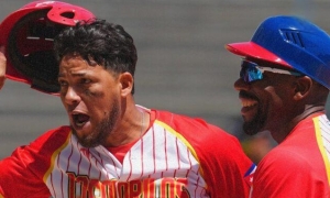  	
Luis Ángel Sánchez impulsó a un corredor en tercera que decretó el final del partido.