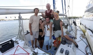 veleros mexicano con ayuda solidaria