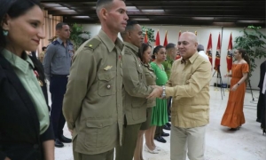 Acto de condecoraciones a jóvenes
