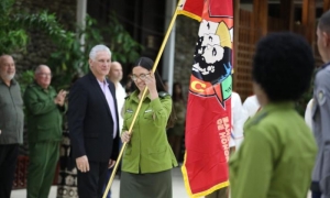 Acto de condecoraciones a jóvenes