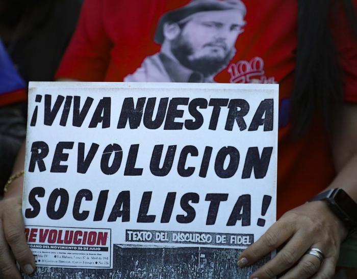  Revolución Socialista
