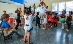 En Cuba se asegura el derecho de la infancia a la educación, empezando desde las edades más pequeñas.