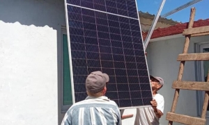 Sistemas fotovoltaicos respaldan servicios de salud