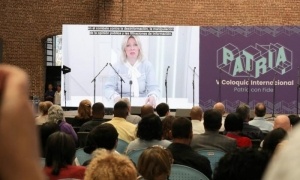  Presidente cubano a la inauguración del Coloquio Internacional Patria 