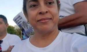 El bloqueo asfixia nuestro día a día, asegura.