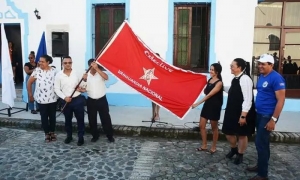 ETECSA y Correos de Cuba 