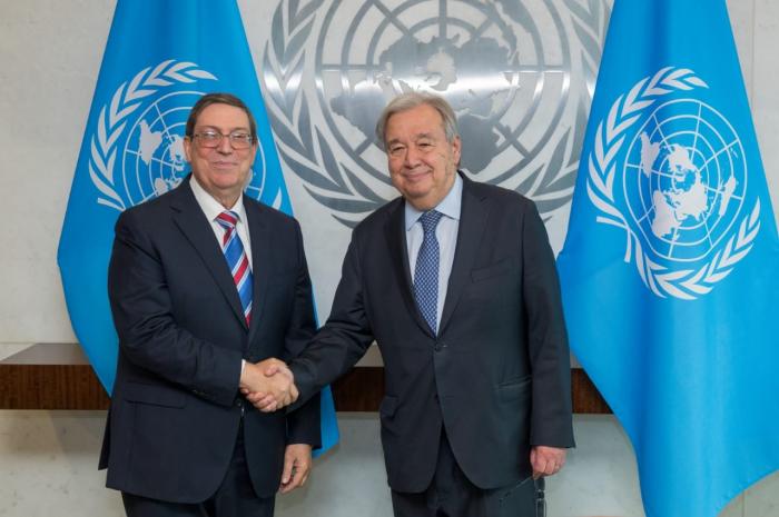 Rodríguez Parrilla reiteró al Secretario General de la ONU «el compromiso de Cuba con la paz y seguridad internacionales, el multilateralismo, la cooperación y el respeto al Derecho Internacional». 