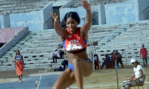 Copa Cuba de Atletismo;Deyanis Prez salto largo femenino.