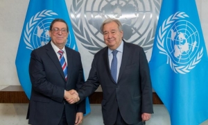 Rodríguez Parrilla reiteró al Secretario General de la ONU «el compromiso de Cuba con la paz y seguridad internacionales, el multilateralismo, la cooperación y el respeto al Derecho Internacional». 