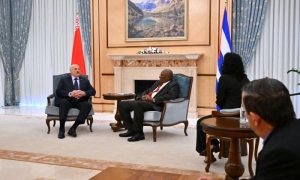 Valdés Mesa y Alexandr Lukasenko 