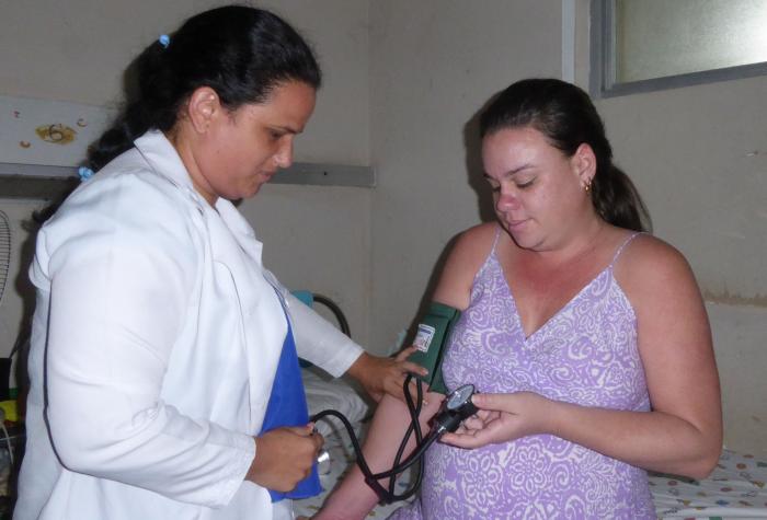 Al cabo de varios años de espera, de cuatro sangramientos, una presión arterial descompensada y casi dos meses de ingreso hospitalario, Wendy por fin tendrá a su bebé.