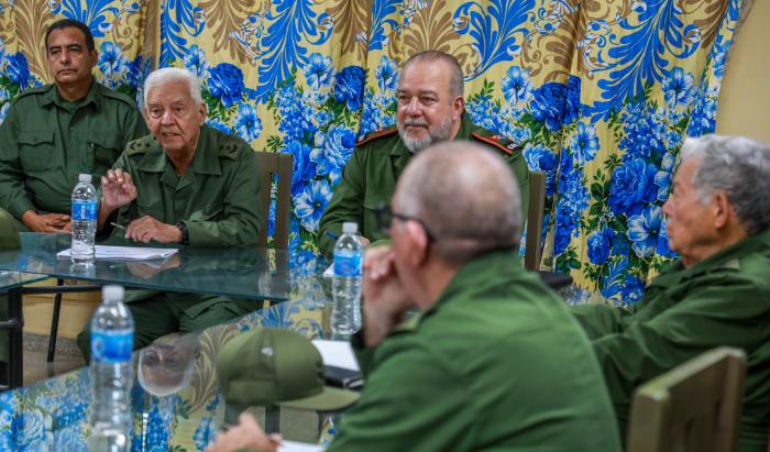 Reunión de coordinación como parte del día de la defensa en el Municipio de la Lisa Zona de defensa San Agustín presidida por el Primer Ministro Manuel Marrero Cruz, Fotos JMC