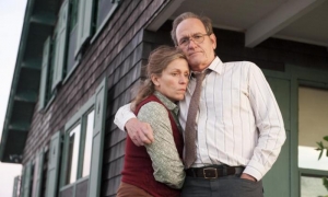 La McDormand y Richard Jenkins en una imagen de la miniserie Olive Kitterigde.