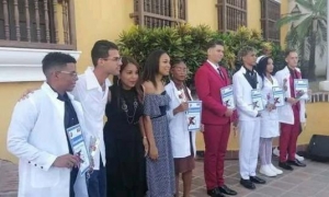 Salud se gradúan en Santiago de Cuba 