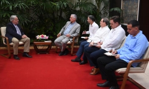 DC se reunió con George Katrougalos