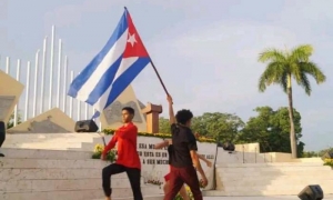 Manzanillo rinde homenaje al 26 de Julio