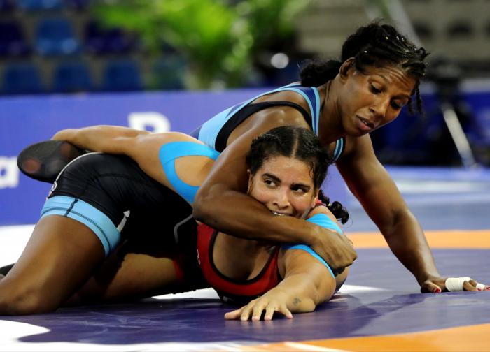 lucha femenina cubana