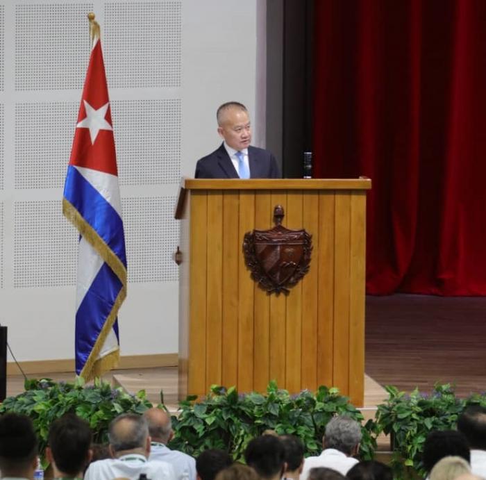 Envía Xi Jinping carta a Raúl y Díaz-Canel