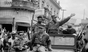 A seis días del triunfo de la Revolución, una Santa Clara enardecida recibió al líder rebelde que venía al frente de la Caravana de la Libertad. 