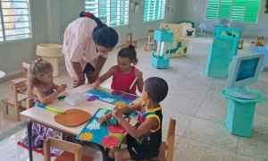 casita infantil «Pequeños del Comercio»