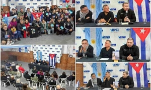 La-Plata-Acto-por-Fidel-Mosaic