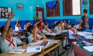 Escuela Primaria Frank País García municipio Plaza de la Rev.