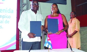 La Universidad y el Comité Cubano suscribieron una alianza. foto: Mónica Ramírez