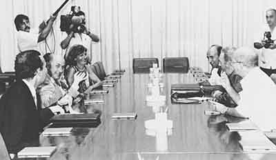 mi1-3.JPG (13080 bytes)