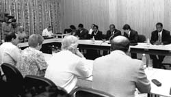 lu2-2.jpg (12495 bytes)