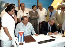 vi8-1.jpg (19520 bytes)