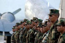 Soldados salvadoreos se mantendrn en Iraq como parte de las tropas de ocupacin. Foto: REUTERS