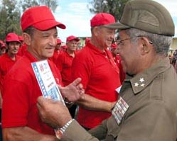 Durante los festejos por el 26 se celebr el 40 Aniversario de la INPUD, fbrica inaugurada por el Comandante Ernesto Che Guevara el 24 de julio de 1964.
