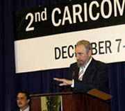 FIDEL HABLA EN LA INAUGURACIÓN OFICIAL DE LA II CUMBRE ENTRE CUBA Y LA COMUNIDAD DEL CARIBE (CARICOM), A NIVEL DE JEFES DE ESTADO O GOBIERNO, EN EL HOTEL HILTON, DE BRIDGETOWN. FOTO: ISMAEL FRANCISCO, AIN.