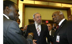 Fidel enfatizó en que de esta Cumbre " nuestras relaciones salen fortalecidas. Se ha hecho algo que las futuras generaciones lo recordarán ". Foto: ISMAEL FRANCISCO (AIN)