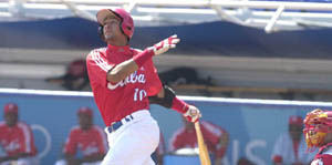 Yulieski, de 5-4, con 4 impulsadas y 2 jonrones. Foto: JOS LUIS ANAYA