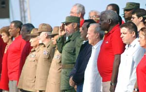 El Comandante en Jefe al frente en la histrica jornada de conmemoracin Foto: RICARDO LPEZ HEVIA