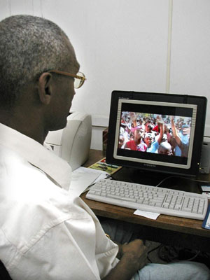 Leyva, l�der de Sur Caribe, el hombre de la Conga que m�s suena hoy.