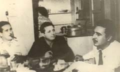 Fidel comparte con dos de sus ms cercanos colaboradores, ambos periodistas, Juan Manuel Mrquez y Flix Elmuza.