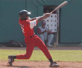 Olivera, 391 con jonrn y triple.